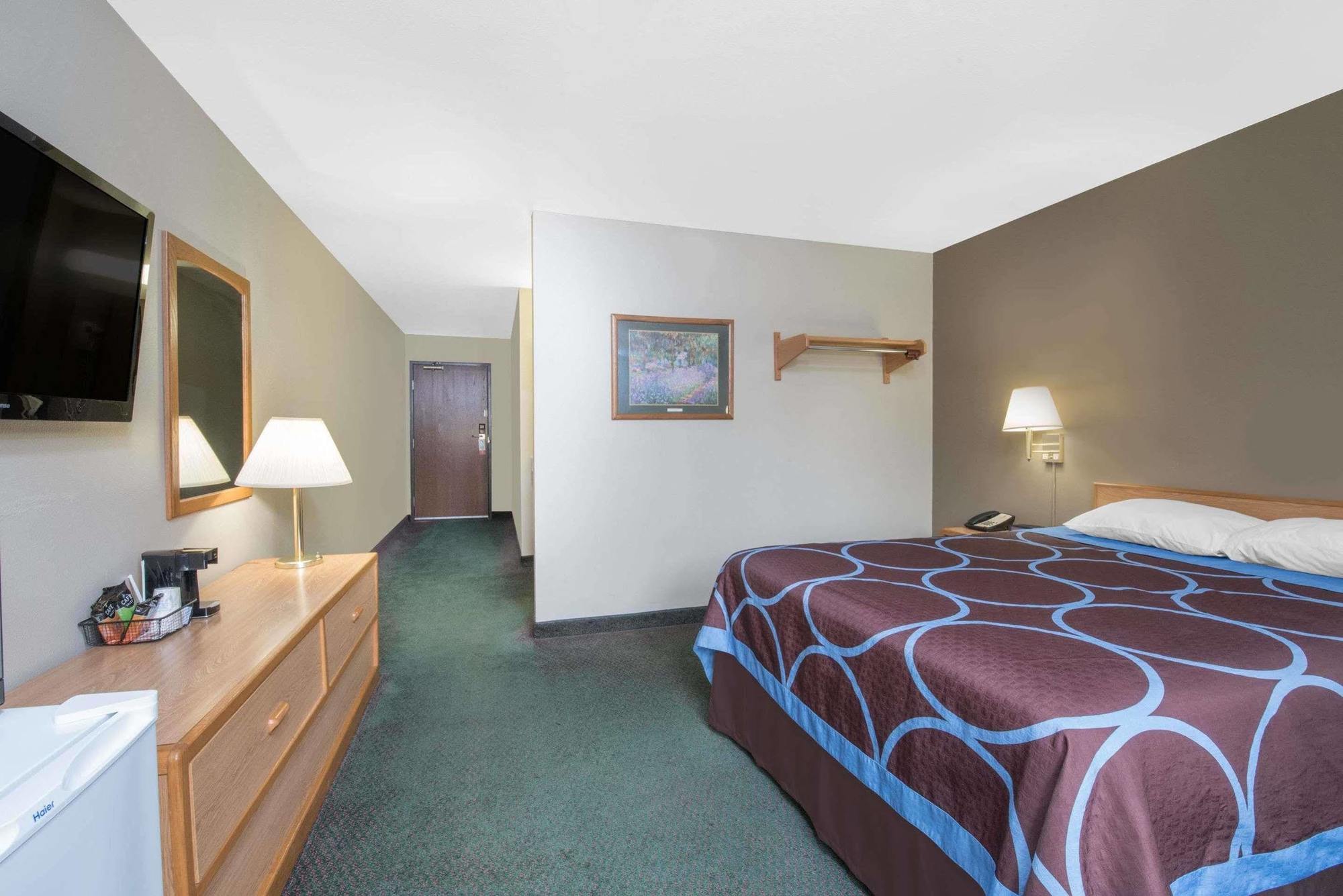 Northwoods Inn And Suites Ely Екстериор снимка